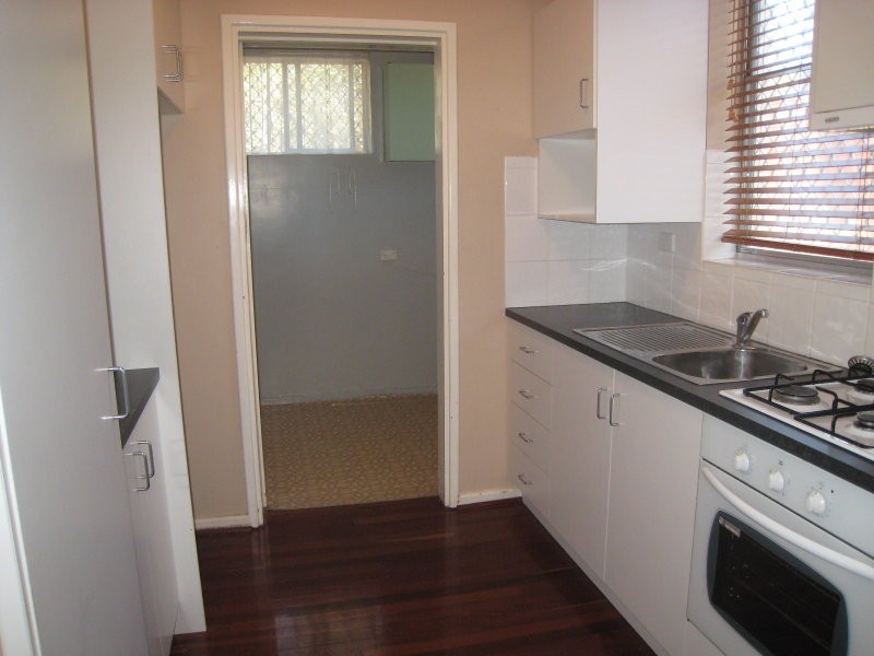 2/35 Robert Street, Como WA 6152