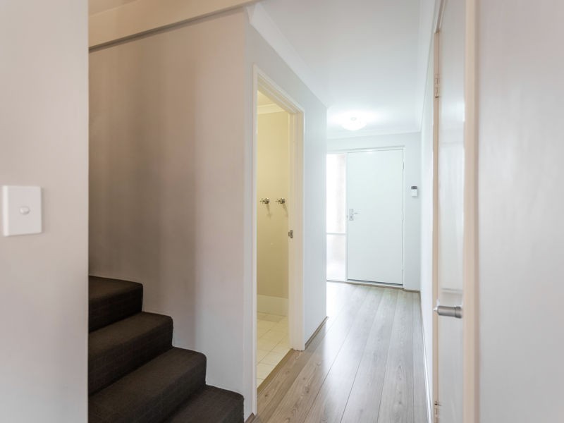 13/35 Henry Street, East Cannington WA 6107