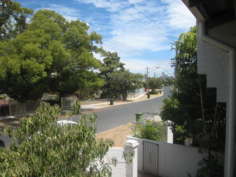 4/360 Mill Point Road, South Perth WA 6151