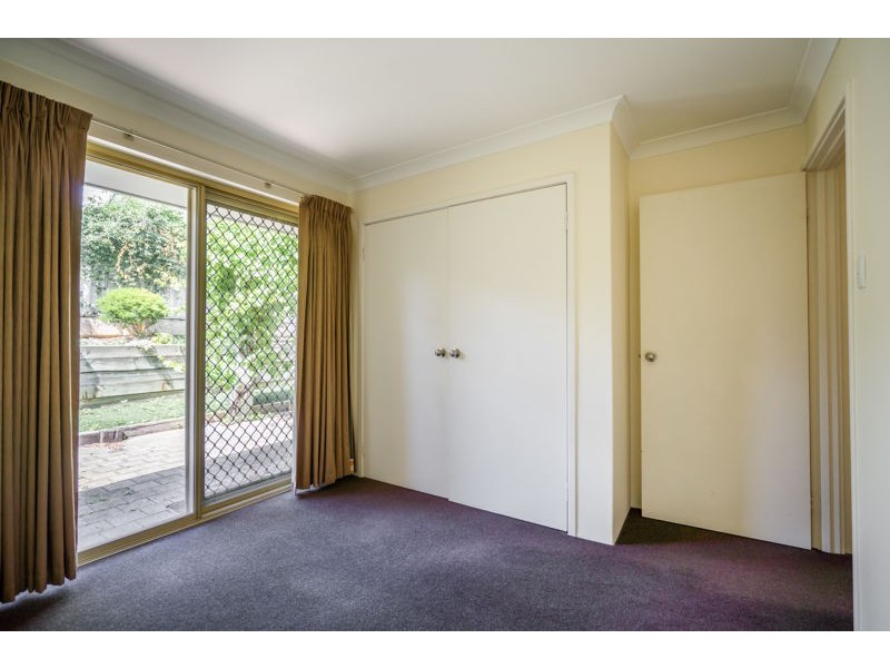 4/140 Gwenyfred Road, Kensington WA 6151