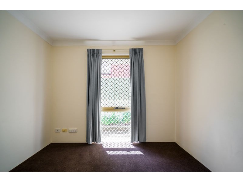 4/140 Gwenyfred Road, Kensington WA 6151