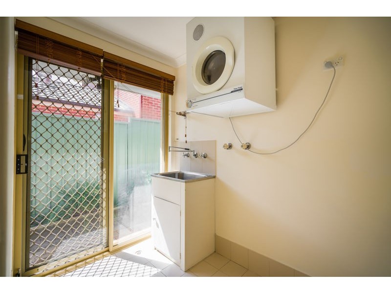 4/140 Gwenyfred Road, Kensington WA 6151