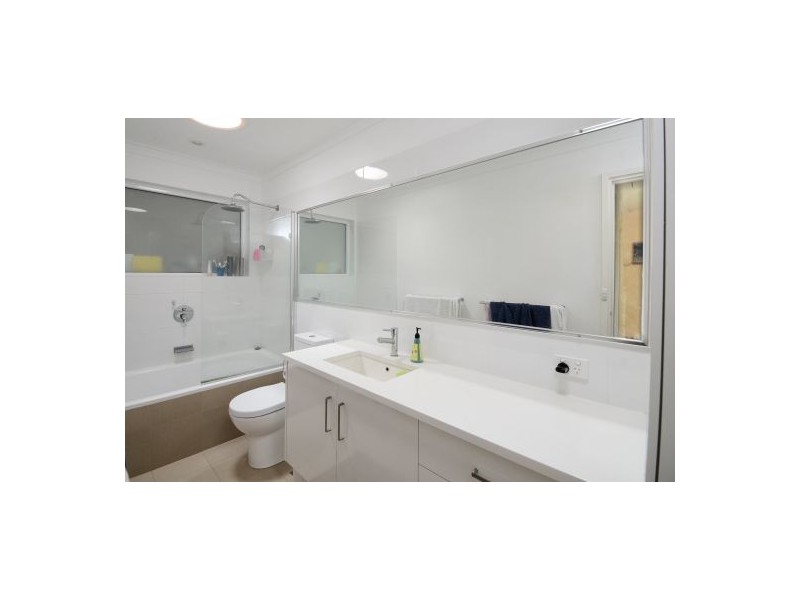 2/31 Robert Street, Como WA 6152