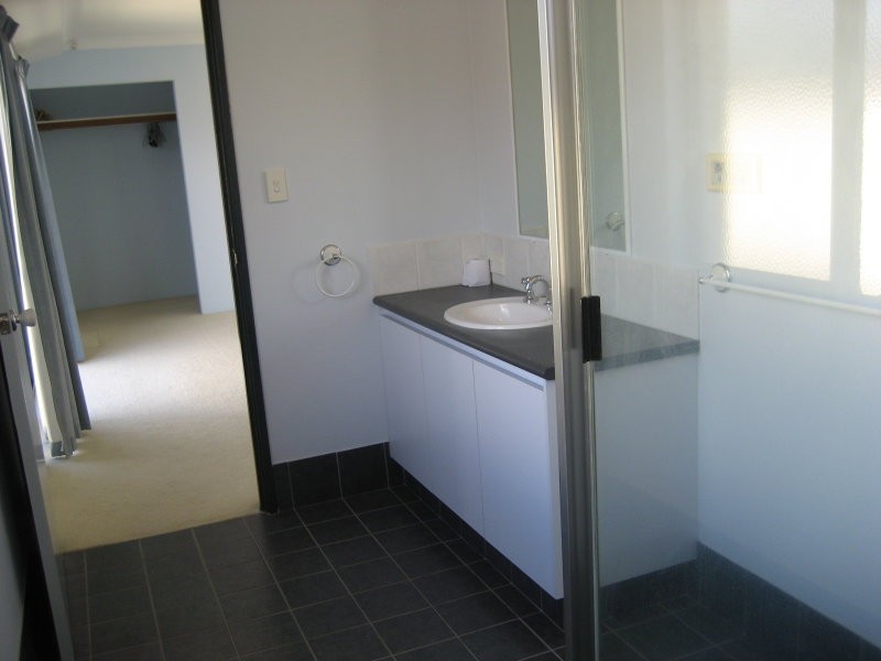 2 Kwel Court, Karawara WA 6152