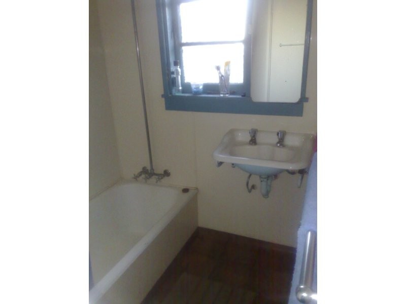 81 Alvah Street, St James WA 6102