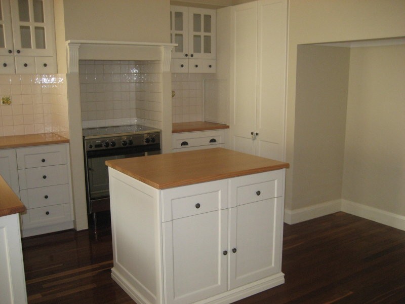 2 King Street, Victoria Park WA 6100