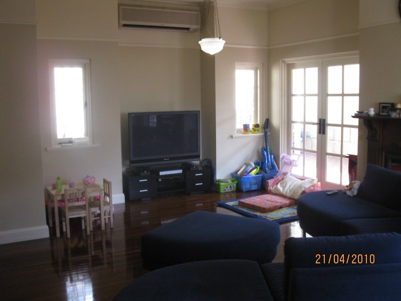 2 King Street, Victoria Park WA 6100