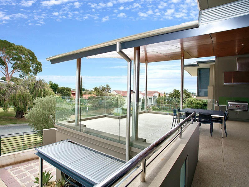 3 Hawkins Street, Mount Pleasant WA 6153