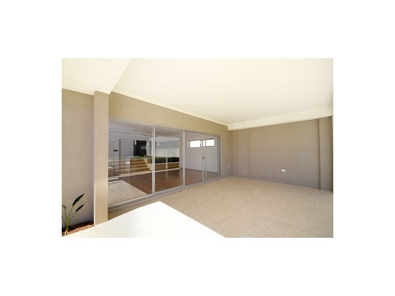 66 Birdwood Avenue, Como WA 6152