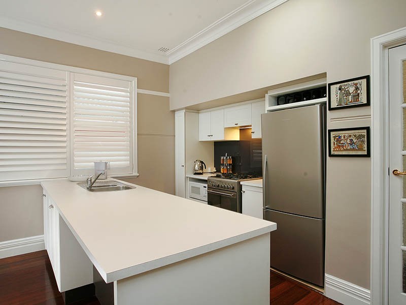 19 Sixth Avenue, Kensington WA 6151