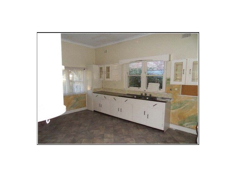 96 Lockhart Street, Como WA 6152