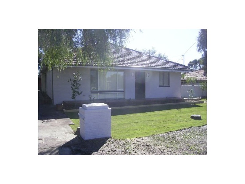 18 Bruning Road, Manning WA 6152