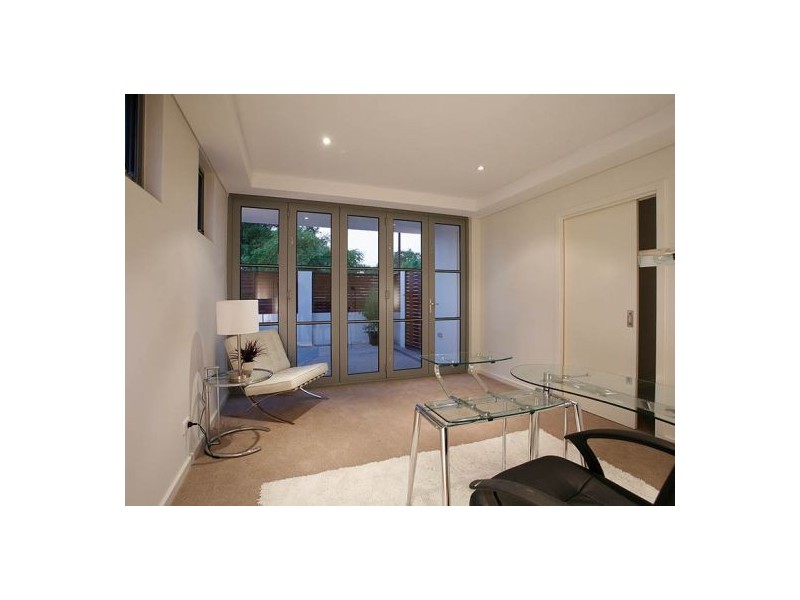 3/111 Summers Street, Perth WA 6000