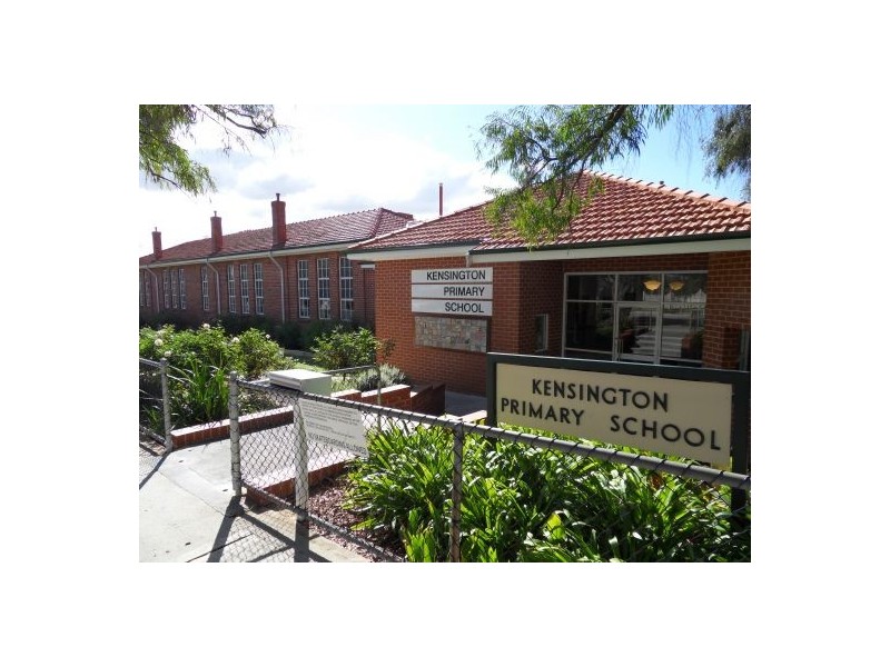 52 Lansdowne Road, Kensington WA 6151