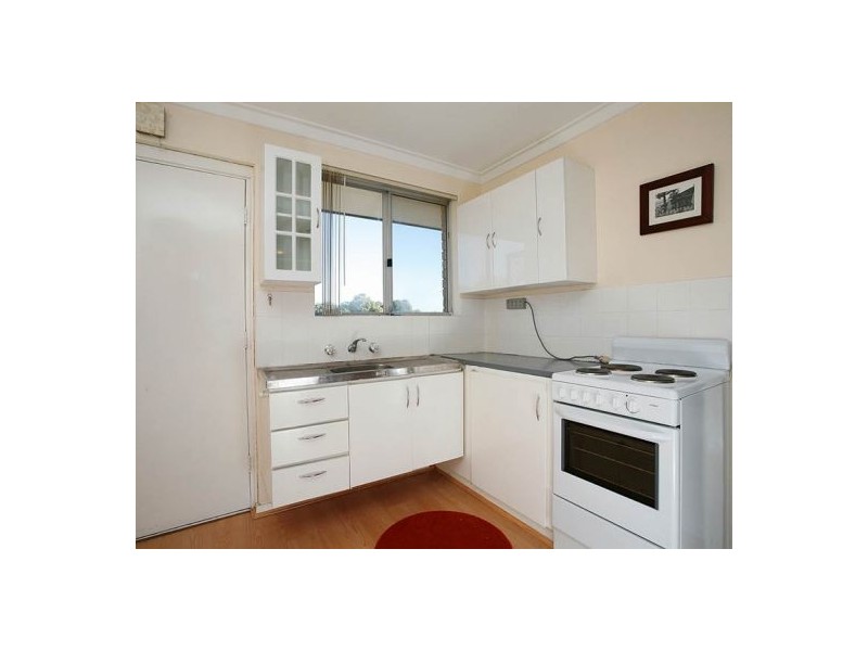 13/413 Canning Highway, Como WA 6152