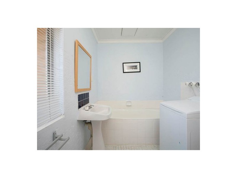 13/413 Canning Highway, Como WA 6152