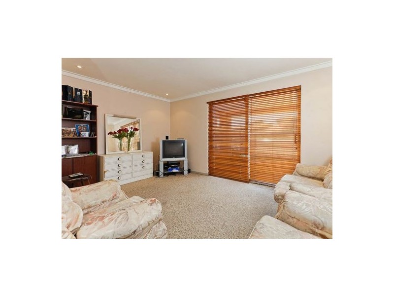 10/413 Canning Highway, Como WA 6152