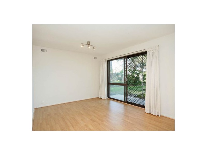 6/7 Gardner Street, Como WA 6152