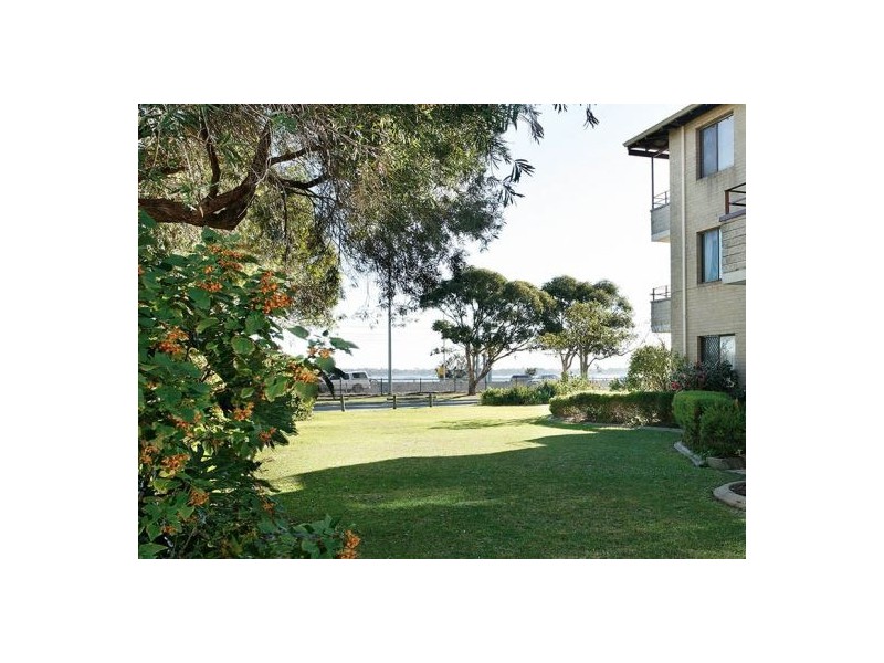 6/7 Gardner Street, Como WA 6152