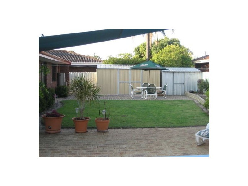 6 Illyarie Place, Willetton WA 6155