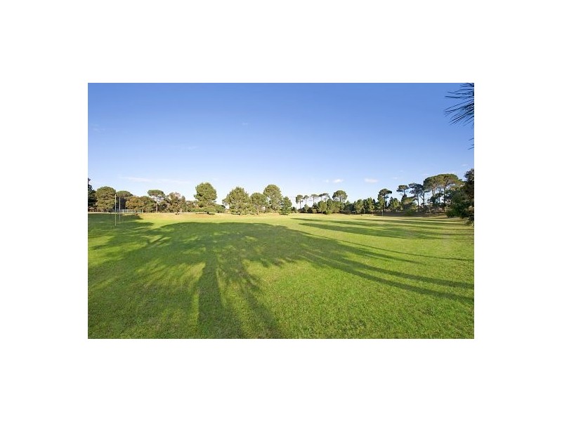73 Henley Street, Manning WA 6152