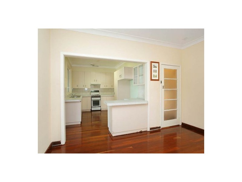 73 Henley Street, Manning WA 6152