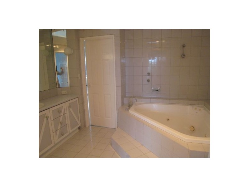 2/3 Clydesdale Street, Burswood WA 6100