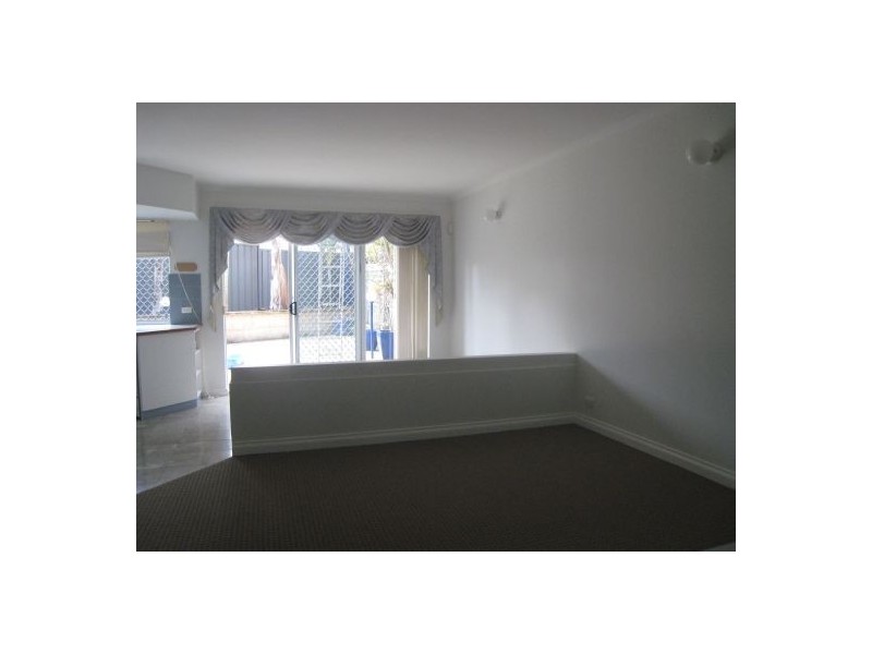 2/3 Clydesdale Street, Burswood WA 6100