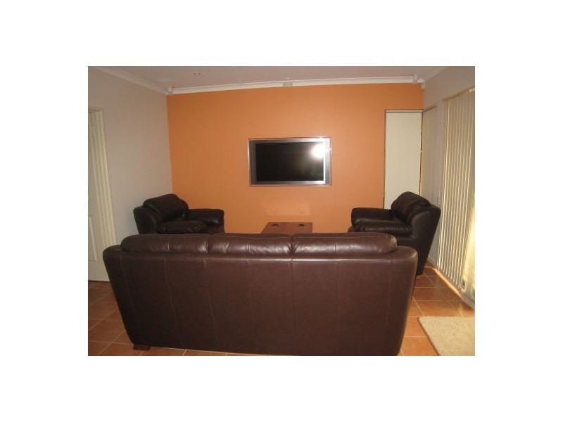 9 Talbot Avenue, Como WA 6152