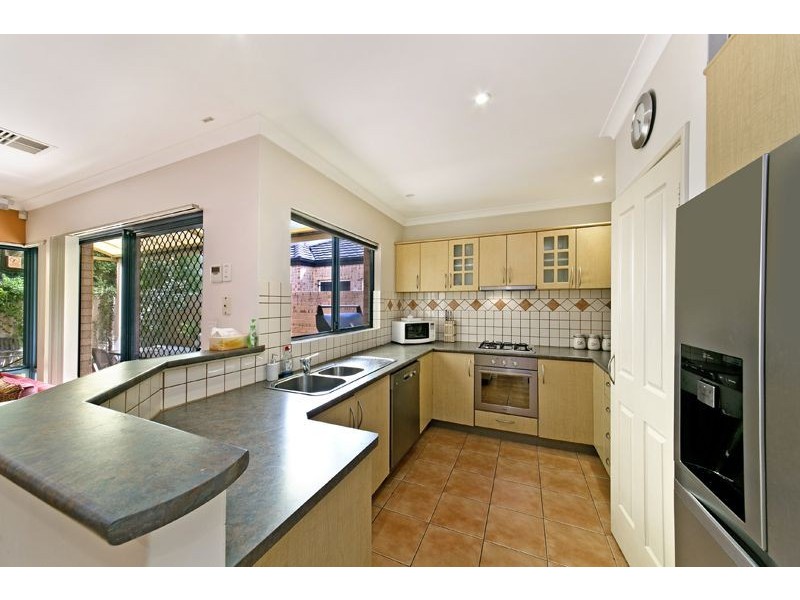 9 Talbot Avenue, Como WA 6152