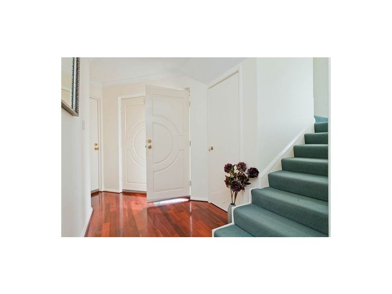 16 Bickley Crs, Manning WA 6152