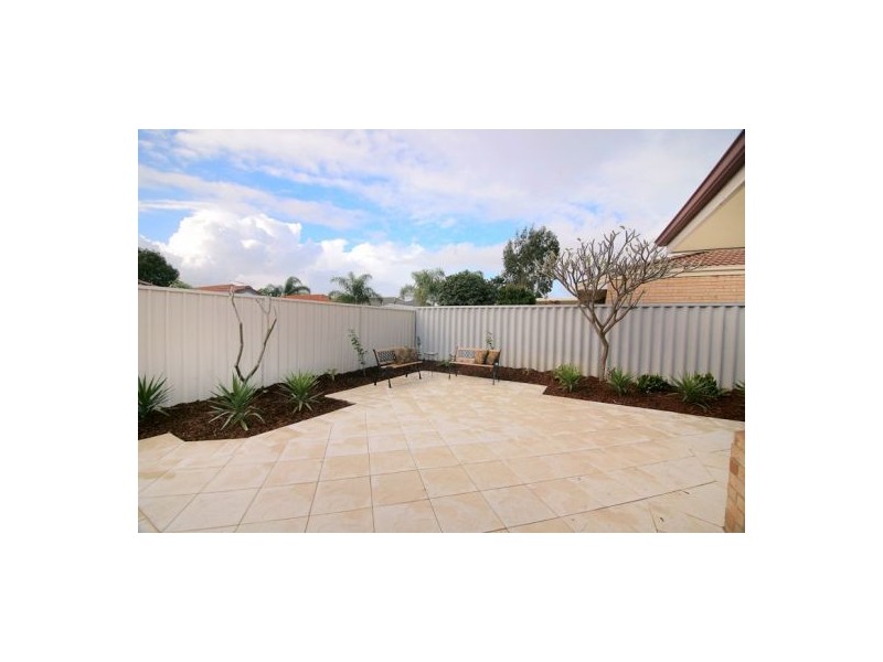 68B Cloister Ave, Manning WA 6152