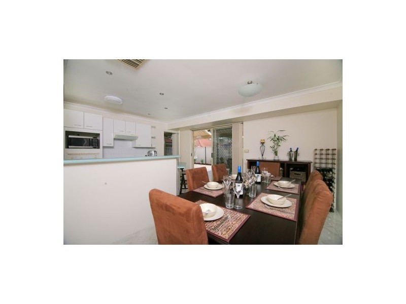 68B Cloister Ave, Manning WA 6152