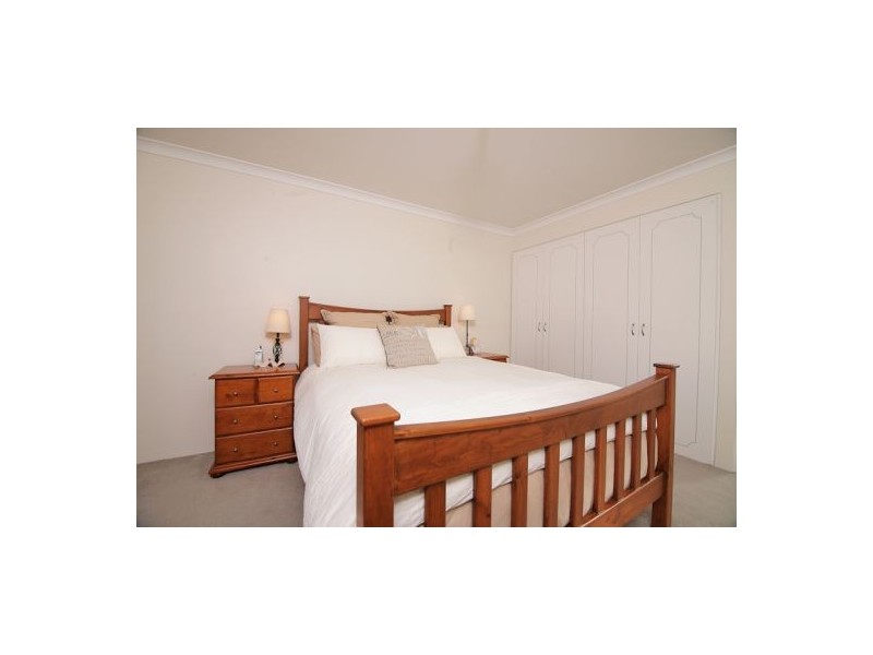 68B Cloister Ave, Manning WA 6152