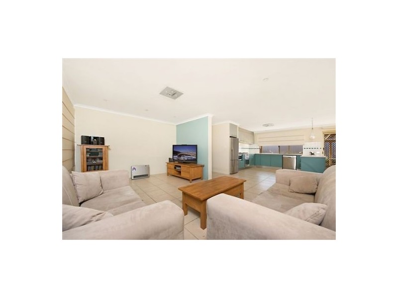 18 Hartfield Way, Westminster WA 6061