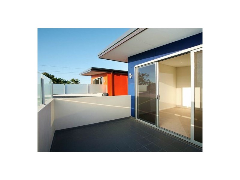 4/111 Summers Street, Perth WA 6000