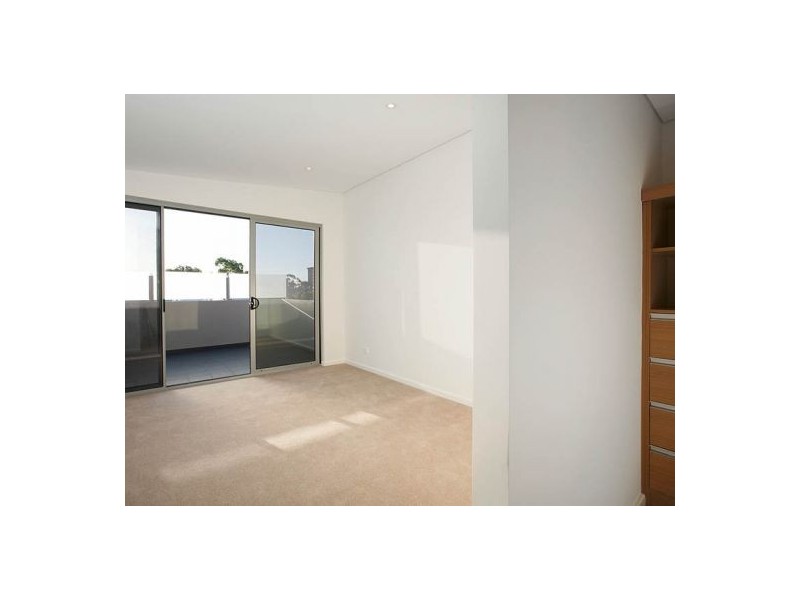 6/111 Summers Street, Perth WA 6000