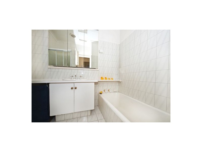 12 Davilak Crescent, Manning WA 6152