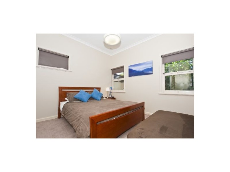 12 Davilak Crescent, Manning WA 6152