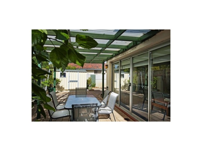 12 Davilak Crescent, Manning WA 6152