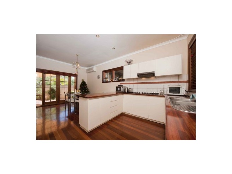 2 Monash Ave, Como WA 6152