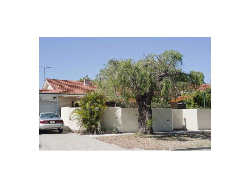 2 Monash Ave, Como WA 6152