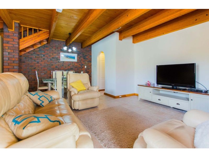 4/34 Henley St, Como WA 6152