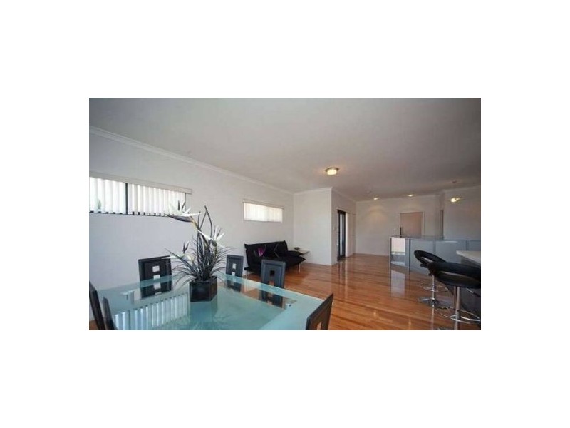 2/251 Canning Hwy, Como WA 6152