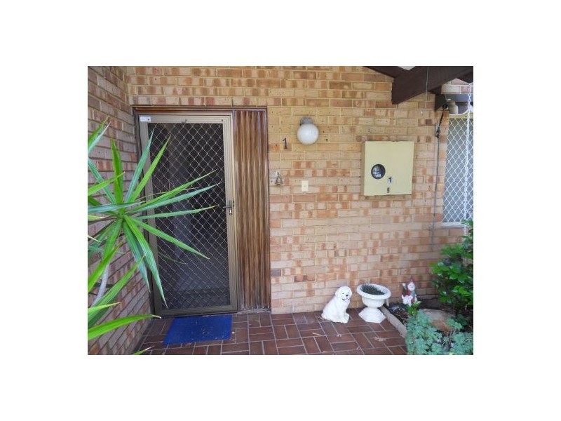 1/61 Park Street, Como WA 6152