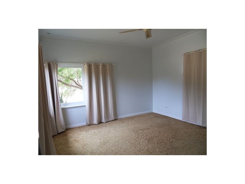 5 Monash Avenue, Como WA 6152