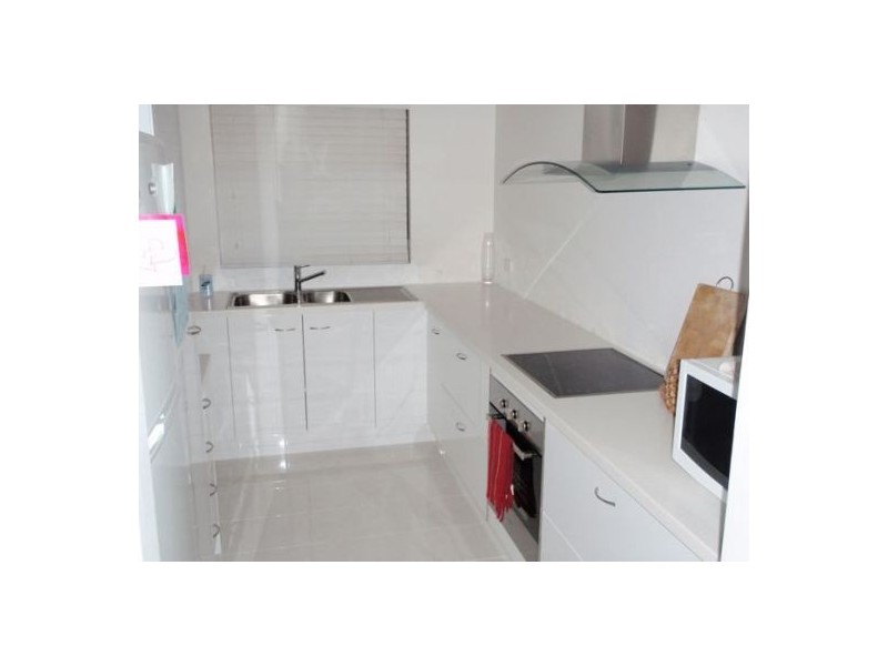 1/30 Comer Street, Como WA 6152