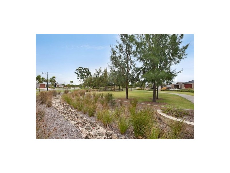 11A Baystone Parade, Harrisdale WA 6112