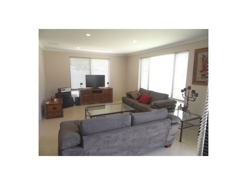 228B  Daly Street, Belmont WA 6104