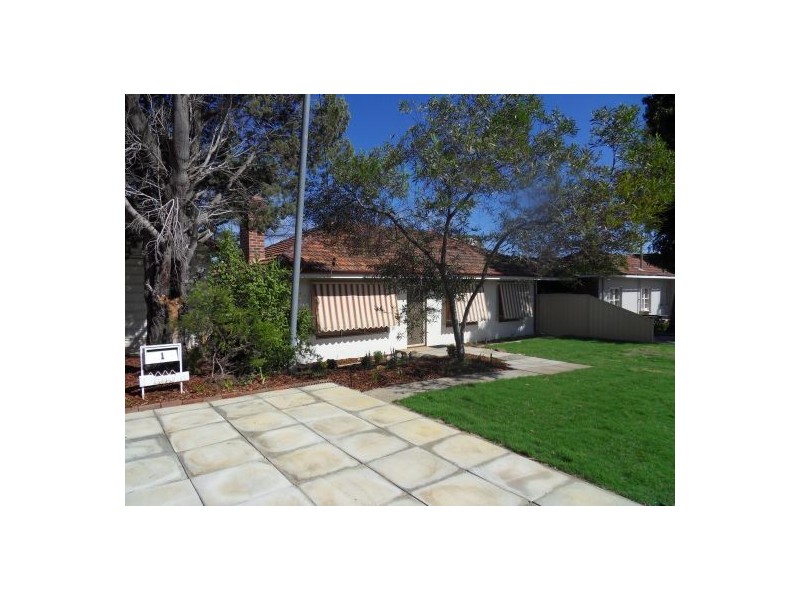 1 Axford Street, Como WA 6152